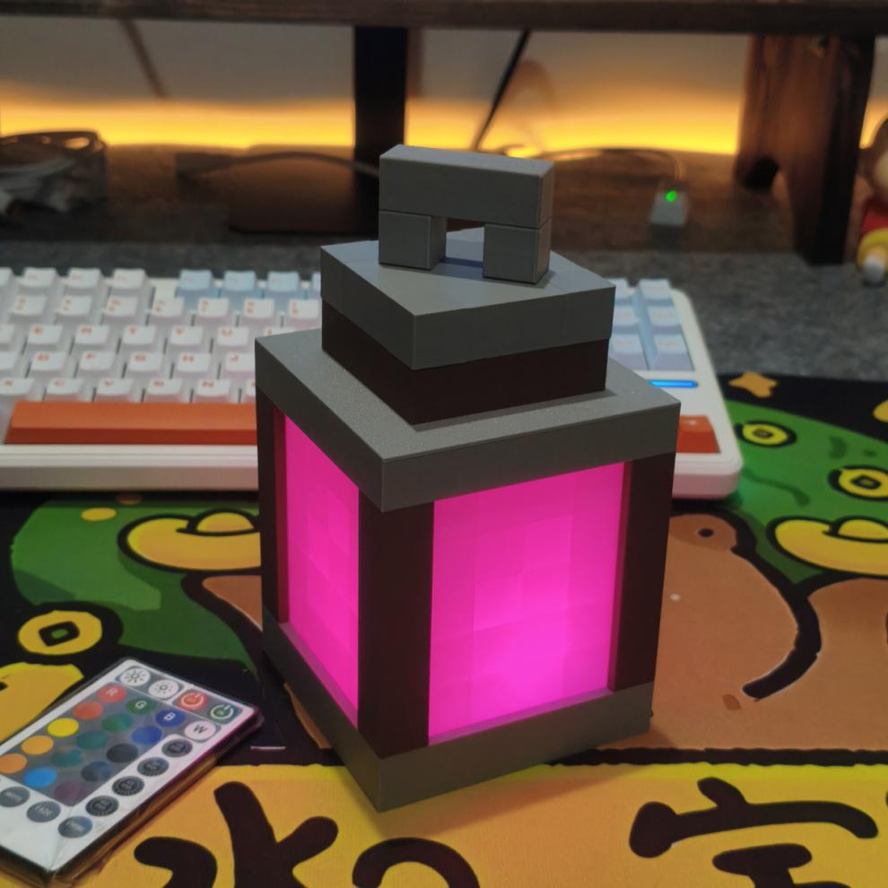 Invara PixelGlow - Ambient Cube Light & Minecraft-Inspired Room Decor